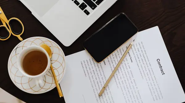 Gestão de contratos digitais: como fazer da negociação à renovação